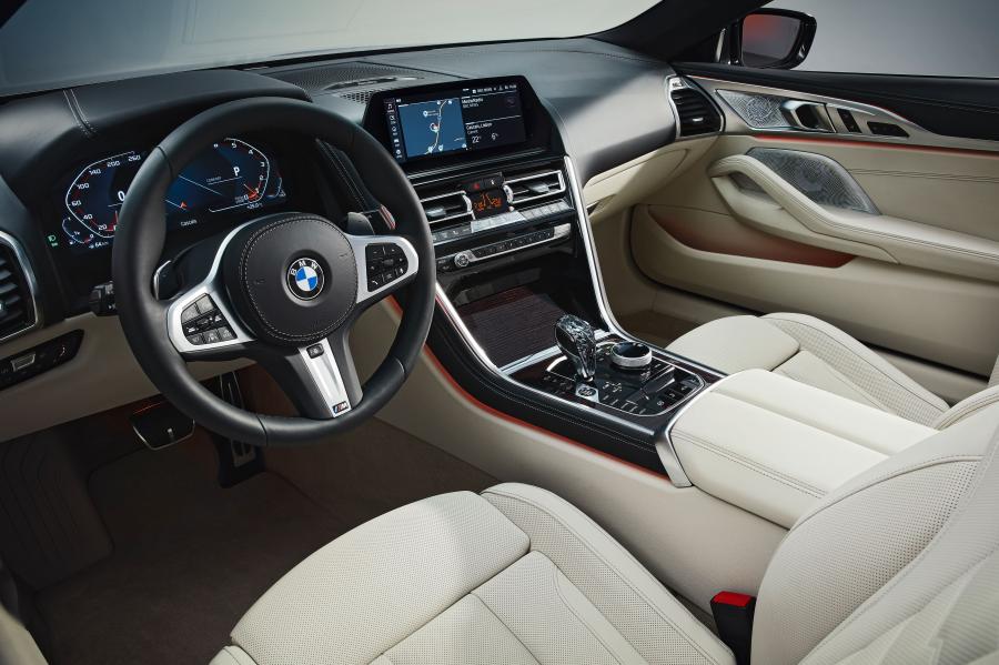 Интерьер BMW M850i xDrive Convertible (G14) 2018 года  (WW) (фото 64 из 183)